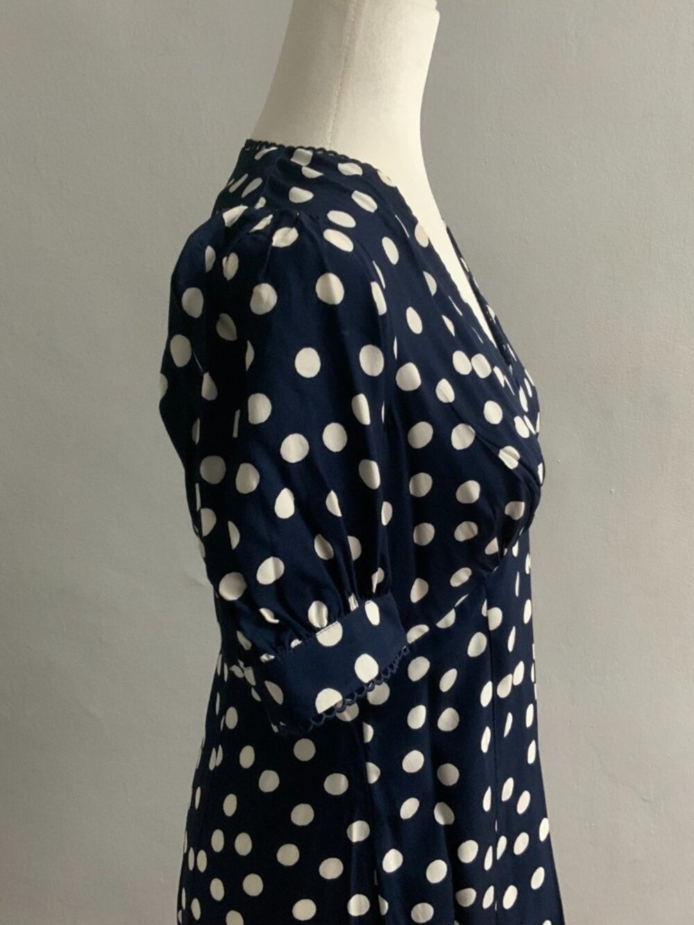 Boden's Rosie Godet Tea Dress-French Navy, Abstract Dot - Size 6US (Size 10UK) - Picture 5 of 9